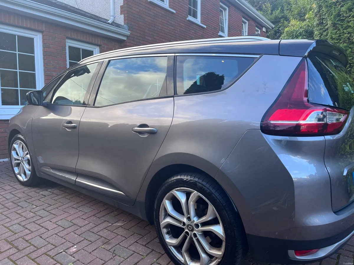Renault Grand Scenic 2019 - Image 1
