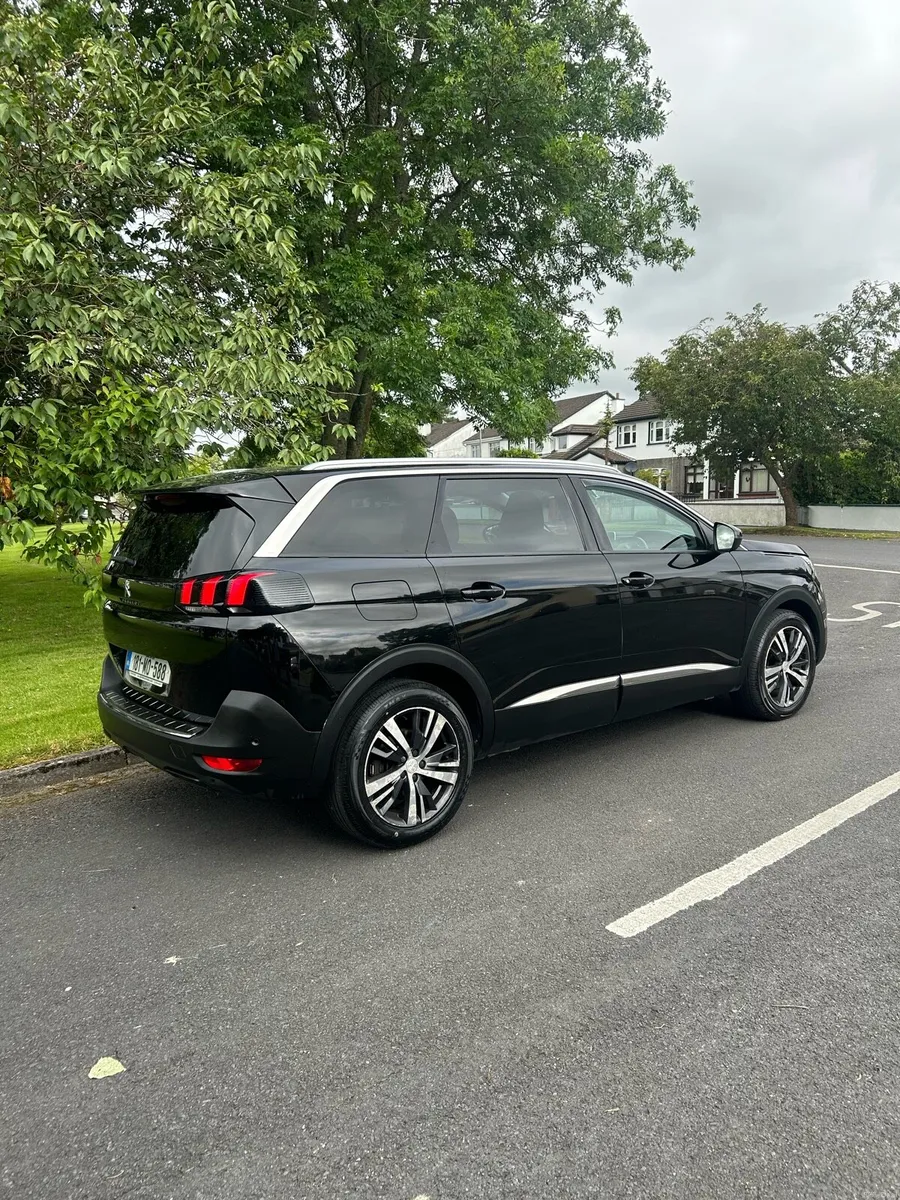 2018 Peugeot 5008 Allure 1.6 7 seater one owner - Image 2