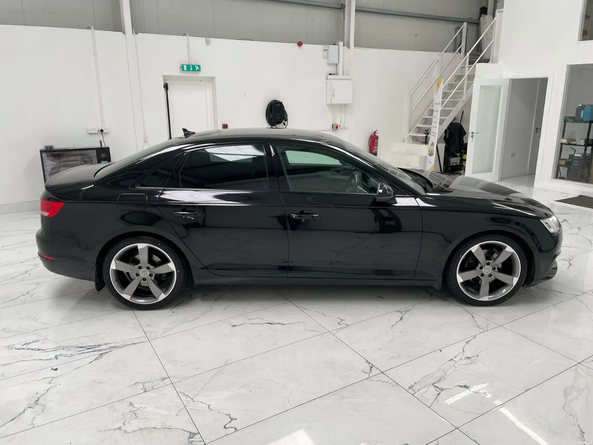 Audi A4 2018 - Image 2