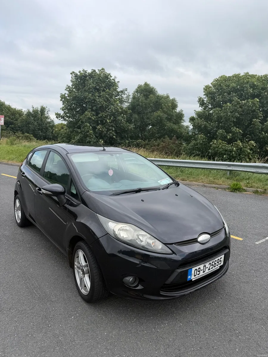 Ford Fiesta 2009 - Image 1