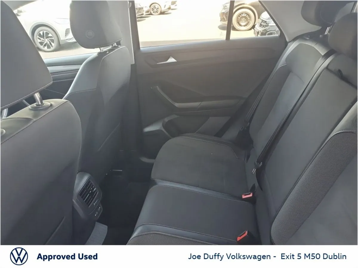 Volkswagen T-Roc STYLE 1.5 TSI 150HP DSG - Image 6