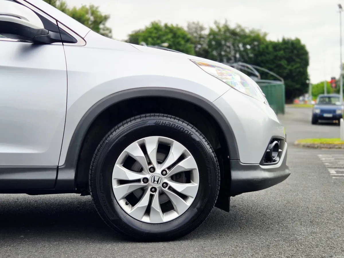 ** LOW KMS ** 2 OWNERS **Honda CR-V 2015 - Image 4
