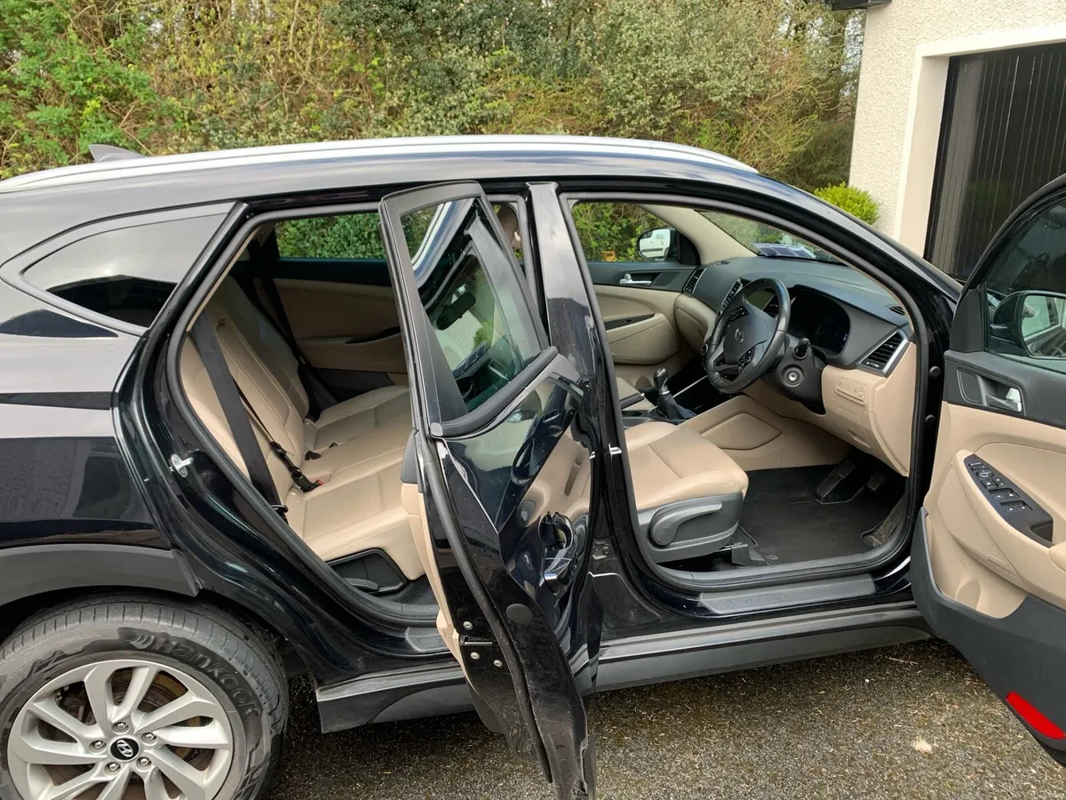 Hyundai Tucson Executive 1.7l Diesel - Image 3