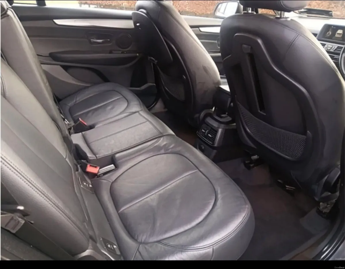 BMW 7 SEATER - Image 2