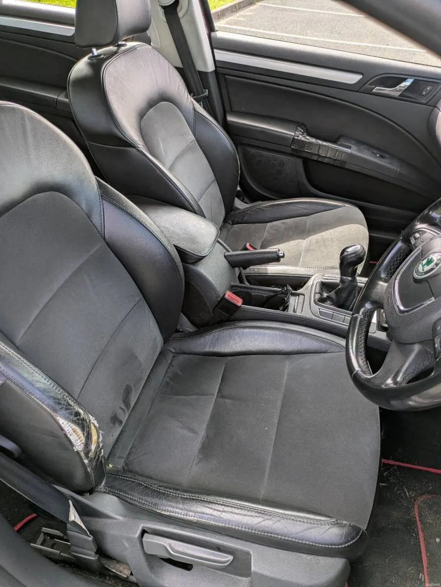 Skoda Superb 09 - Image 4
