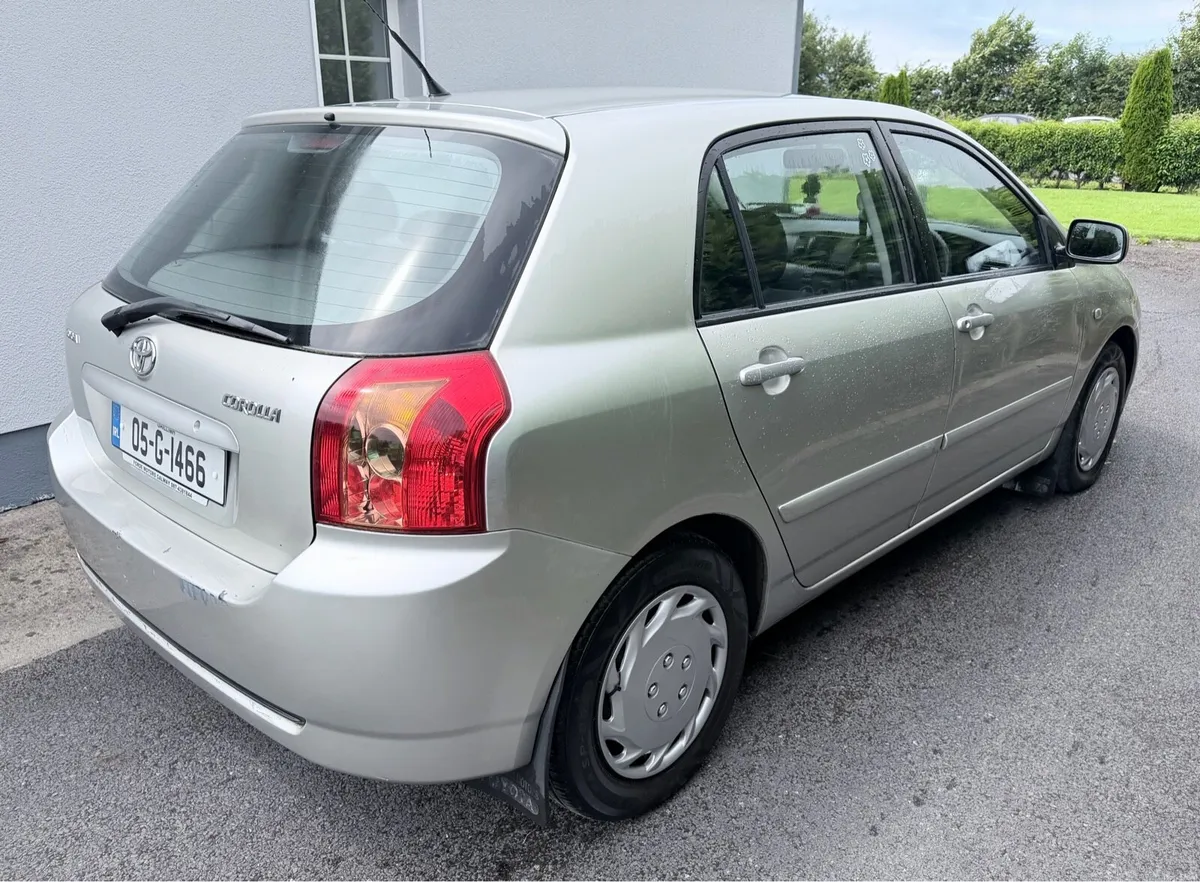 2005 Toyota Corolla - Image 4