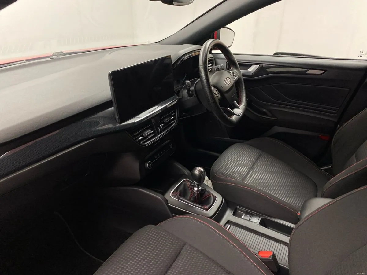 Ford Focus 1.0L EcoBoost 125PS ST-Line Vignale - Image 3