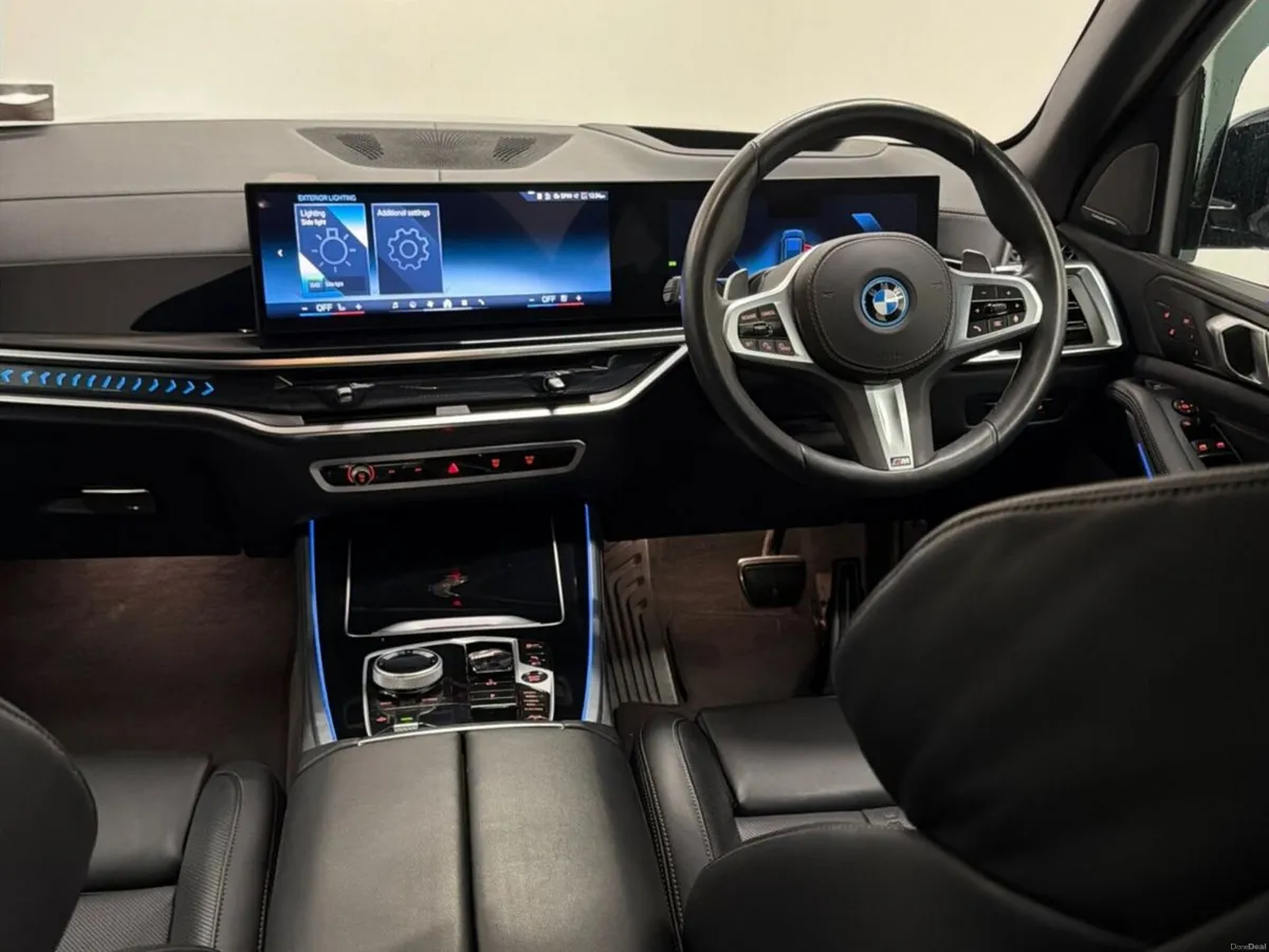 BMW X5 X5 xDRIVE50E Sky Lounge Panoramic - High Sp - Image 5