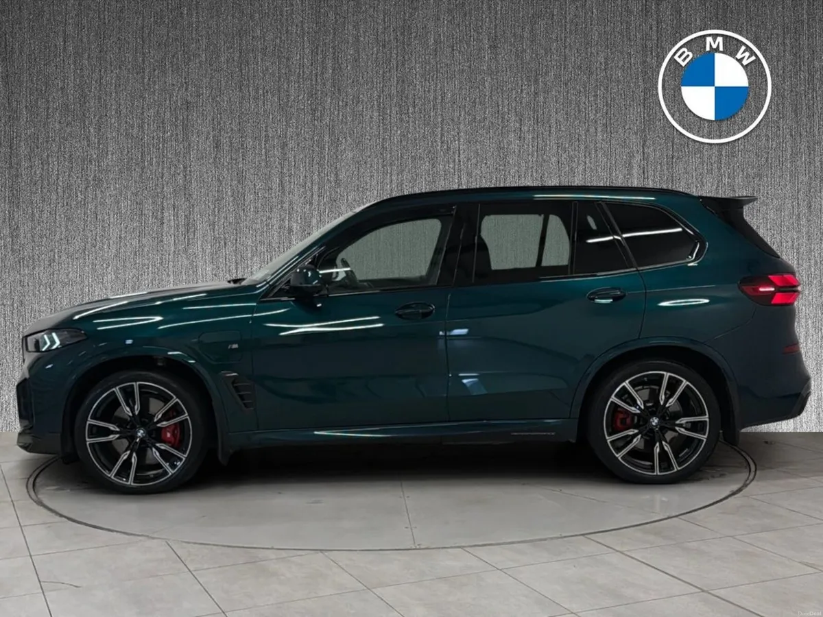 BMW X5 X5 xDRIVE50E Sky Lounge Panoramic - High Sp - Image 4