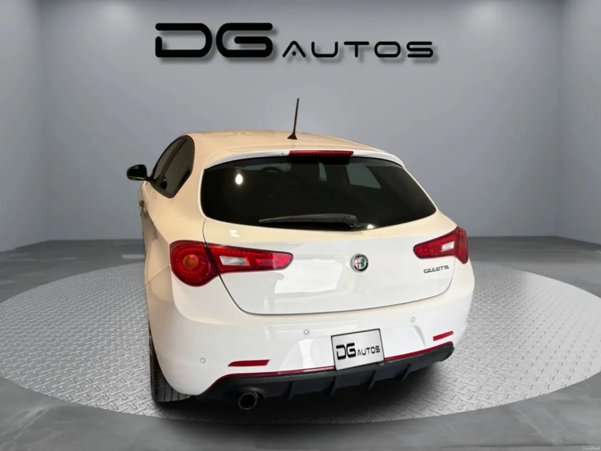 Alfa Romeo Giulietta Auto - Sport Spec - Low KMs - - Image 5