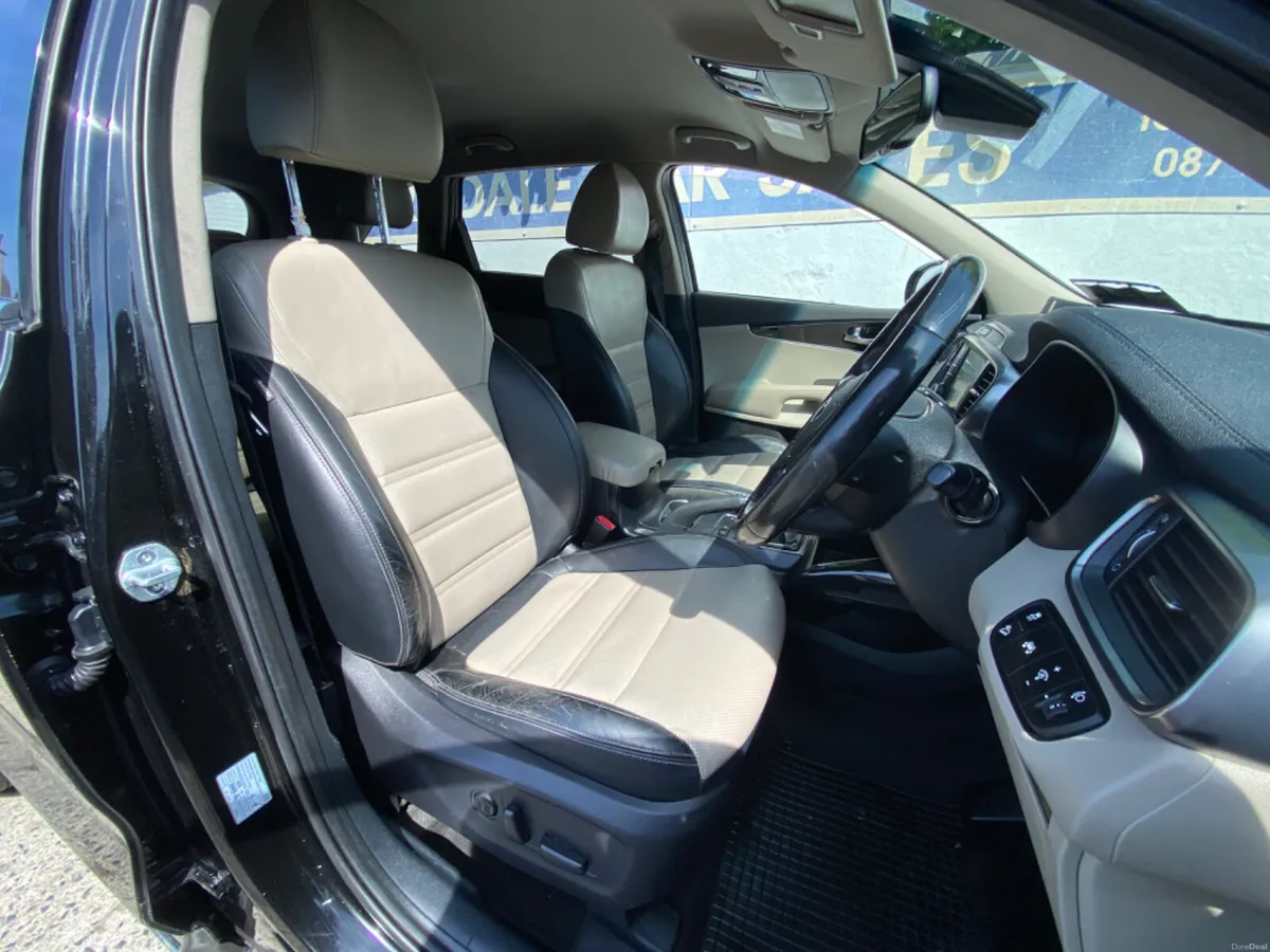 Kia Sorento 2.2 Dsl 2wd 7 SEATER - Image 6