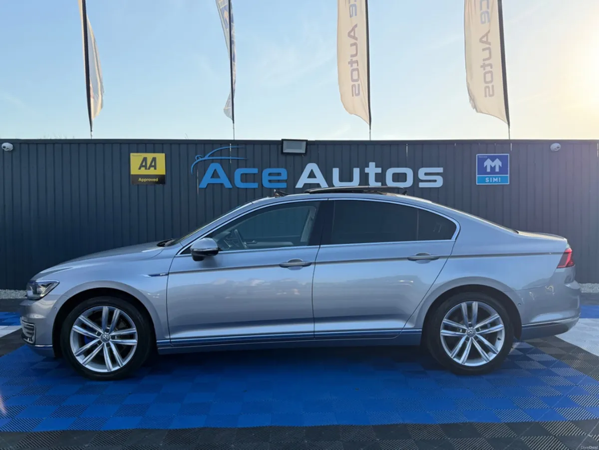 Volkswagen Passat GTE - ADVANCE **SUNROOF** - 1.4 - Image 4