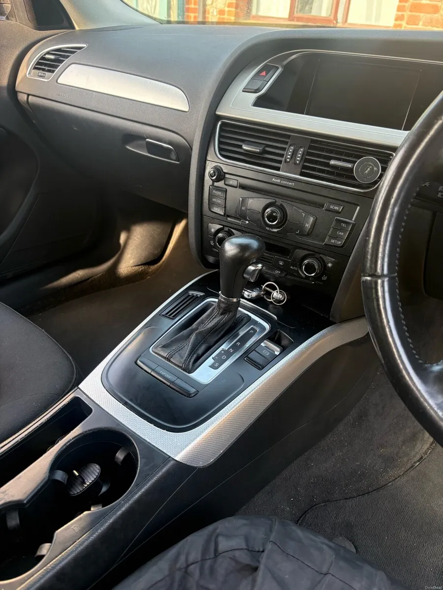 Audi A4 - Image 5