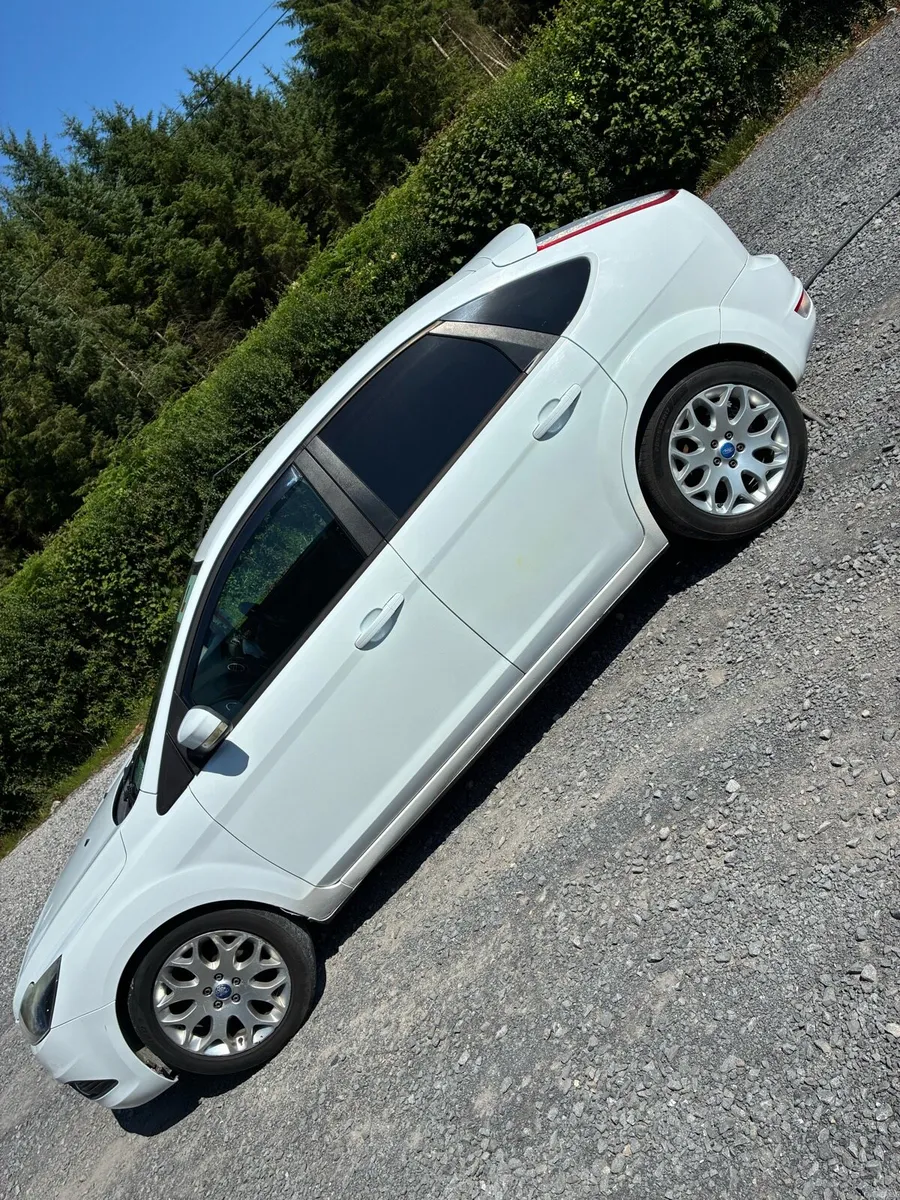 Ford focus 2011 - Image 3