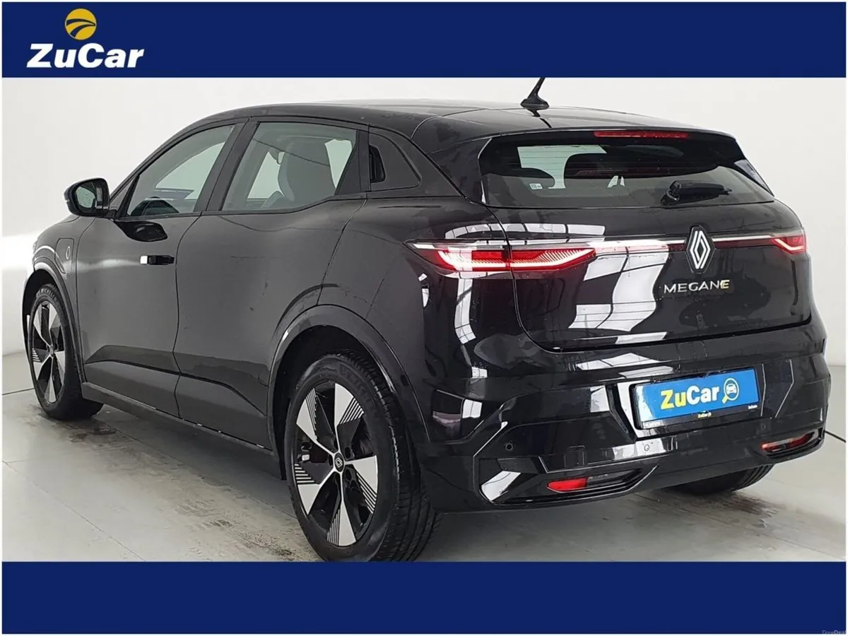 Renault Megane 1.6 160 PHEV ICONIC - Image 4
