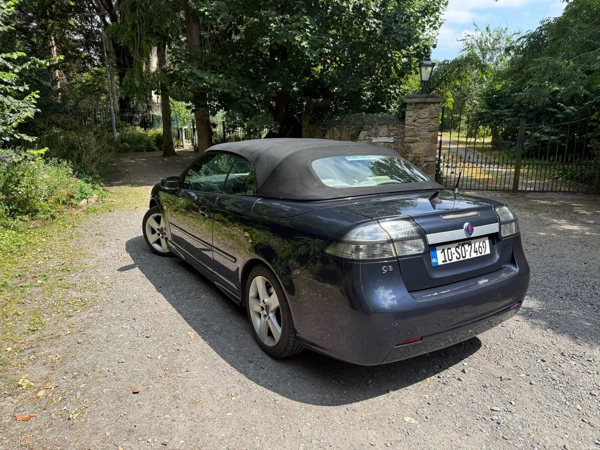 Saab 9-3 convertible - Image 2