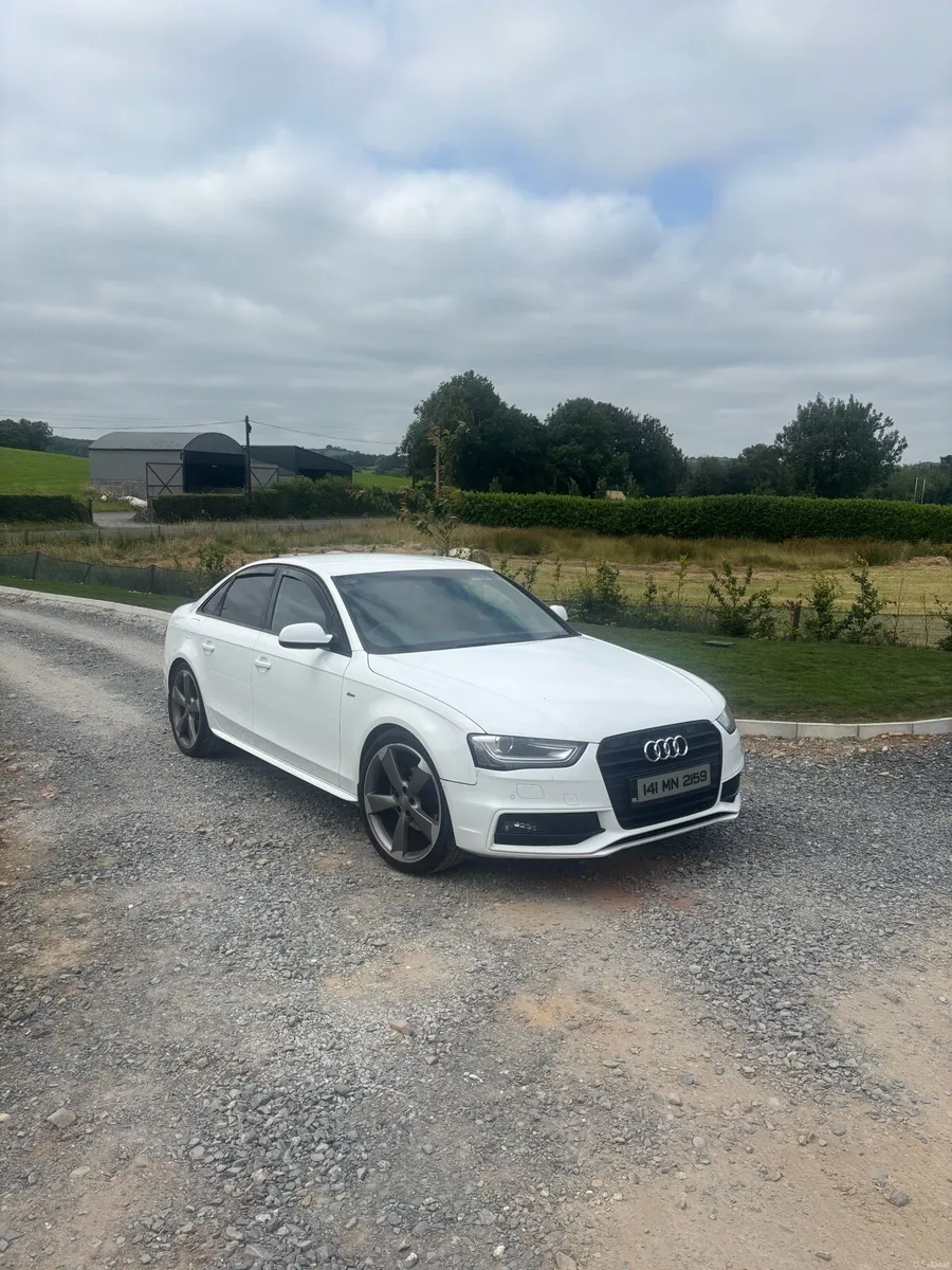 Audi A4 Black edition S Line 2014 - Image 1