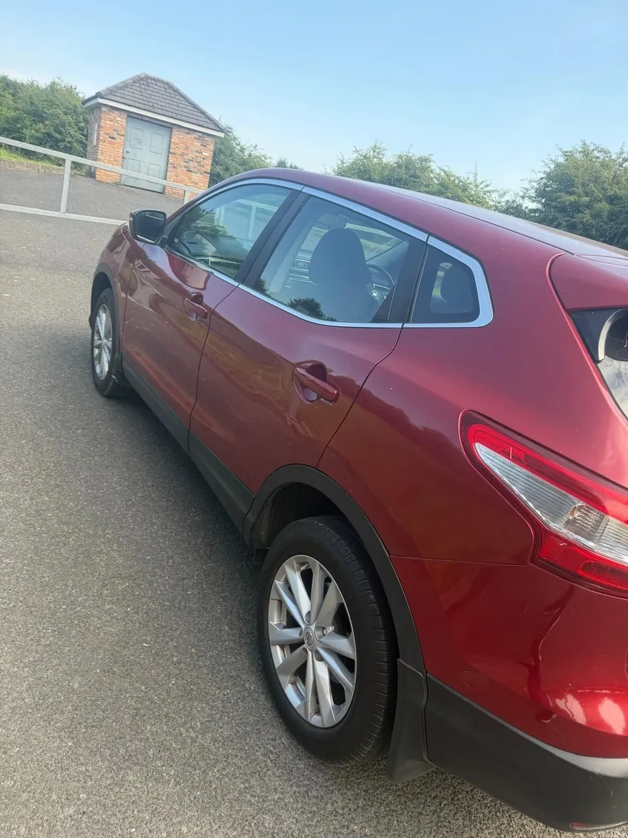 Nissan Qashqai 1.5 DSL SV 2015 - Image 3
