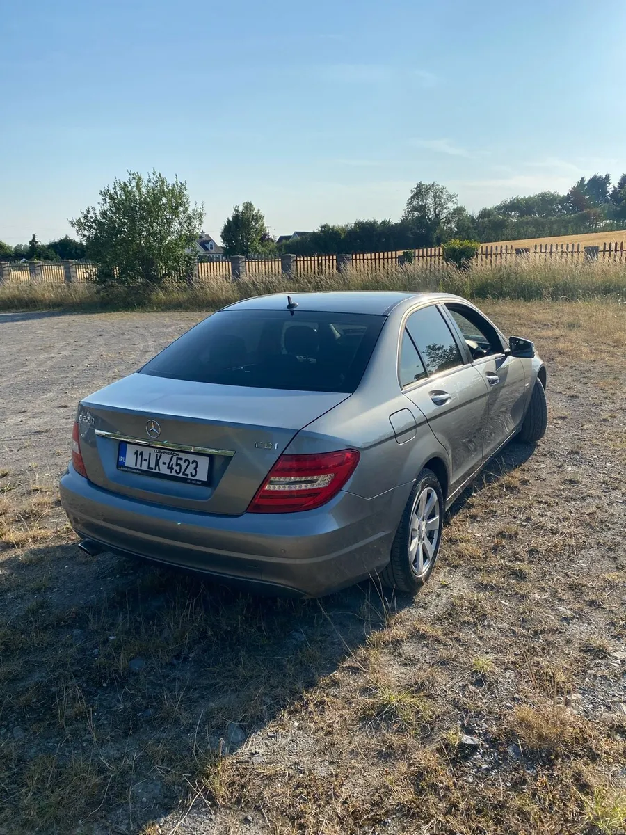 Mercedes c220 - Image 4