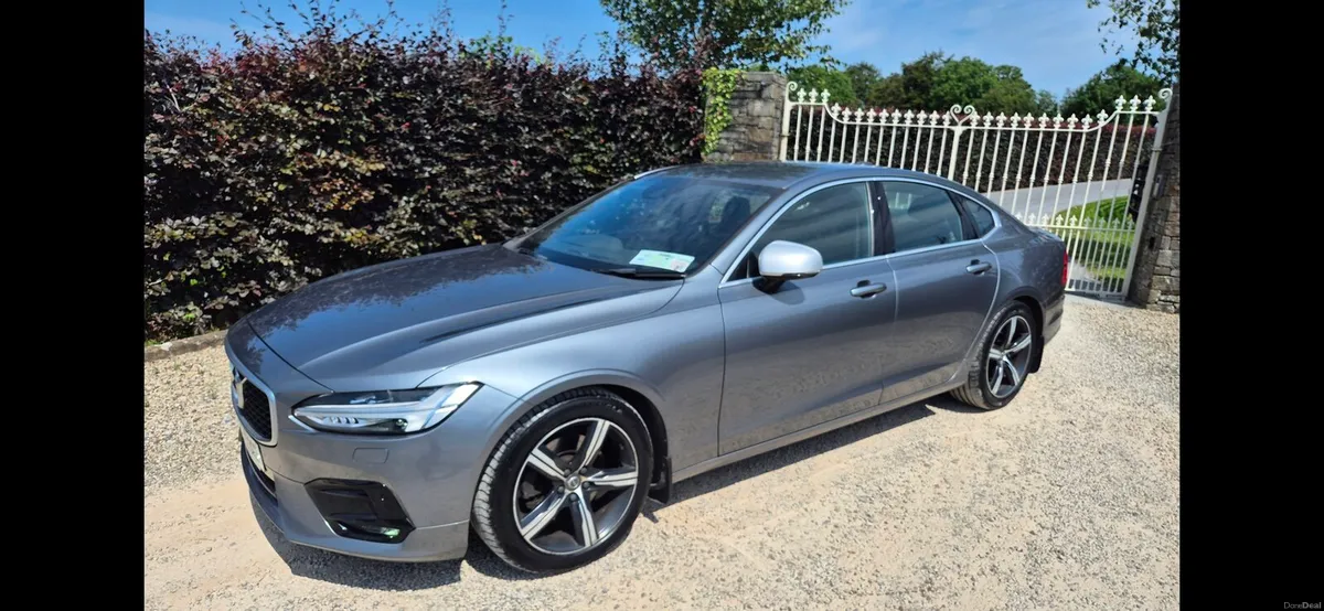 Volvo S90 - Image 4