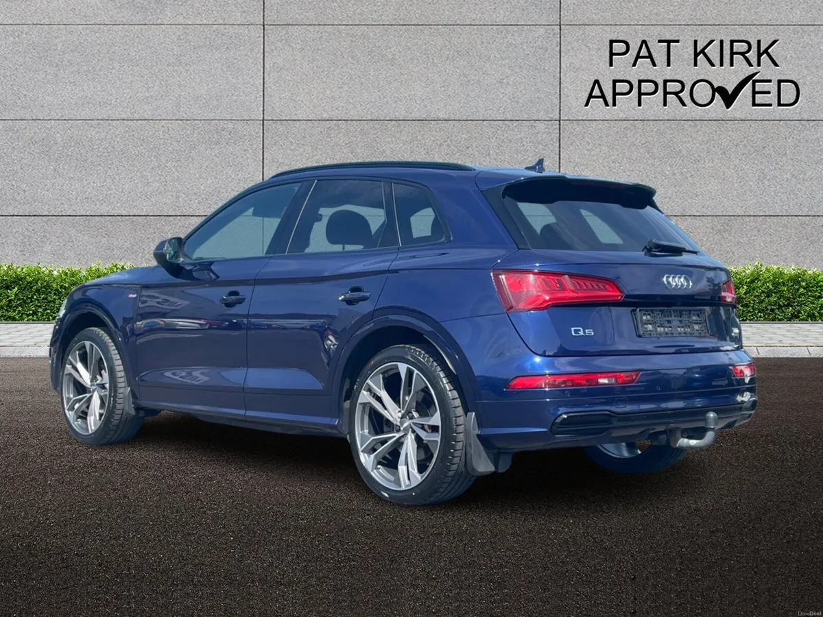 Audi Q5 Diesel Estate S Line - Image 2