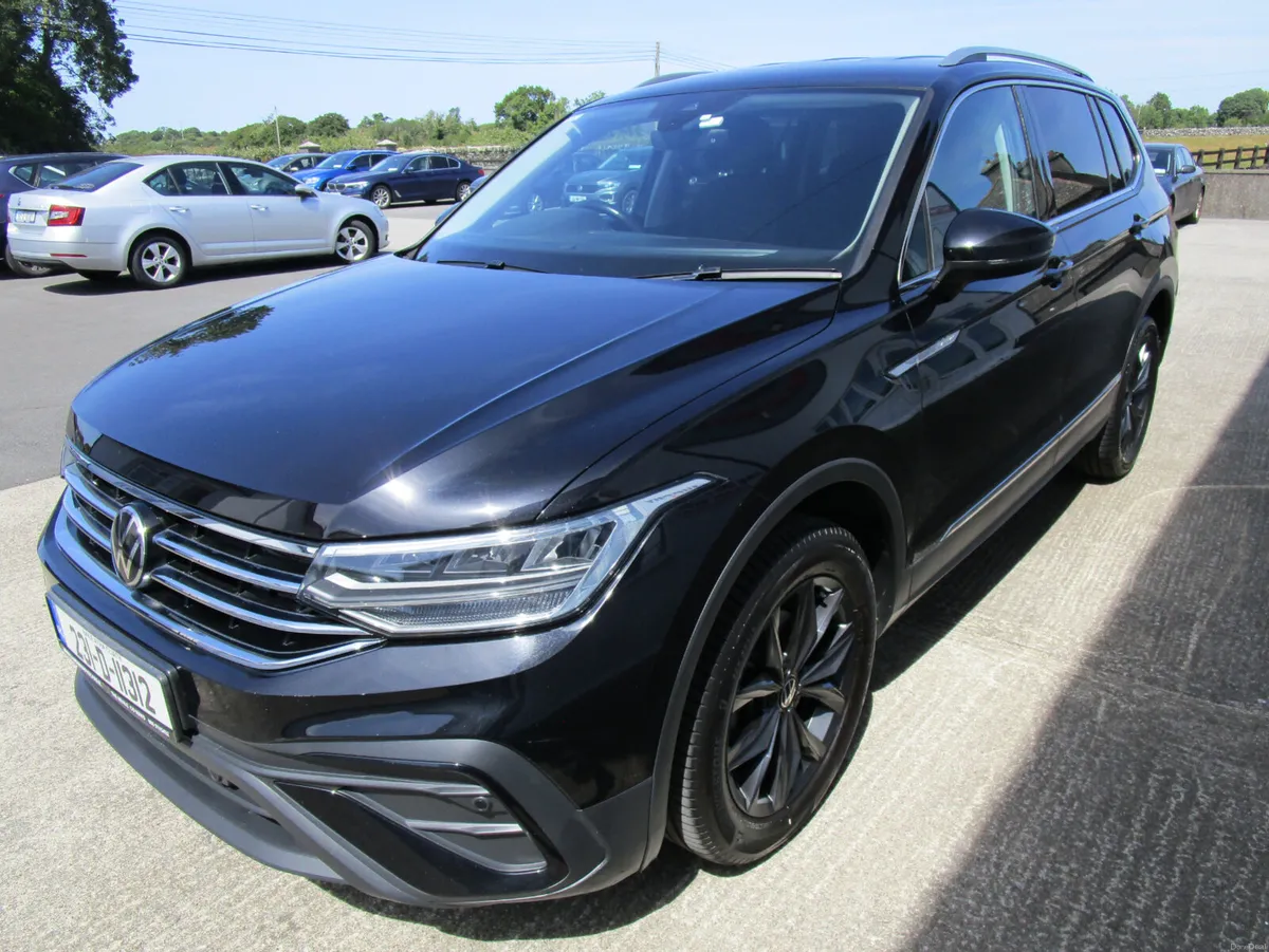 Volkswagen Tiguan 2023      Allspace  7 Seats. - Image 3