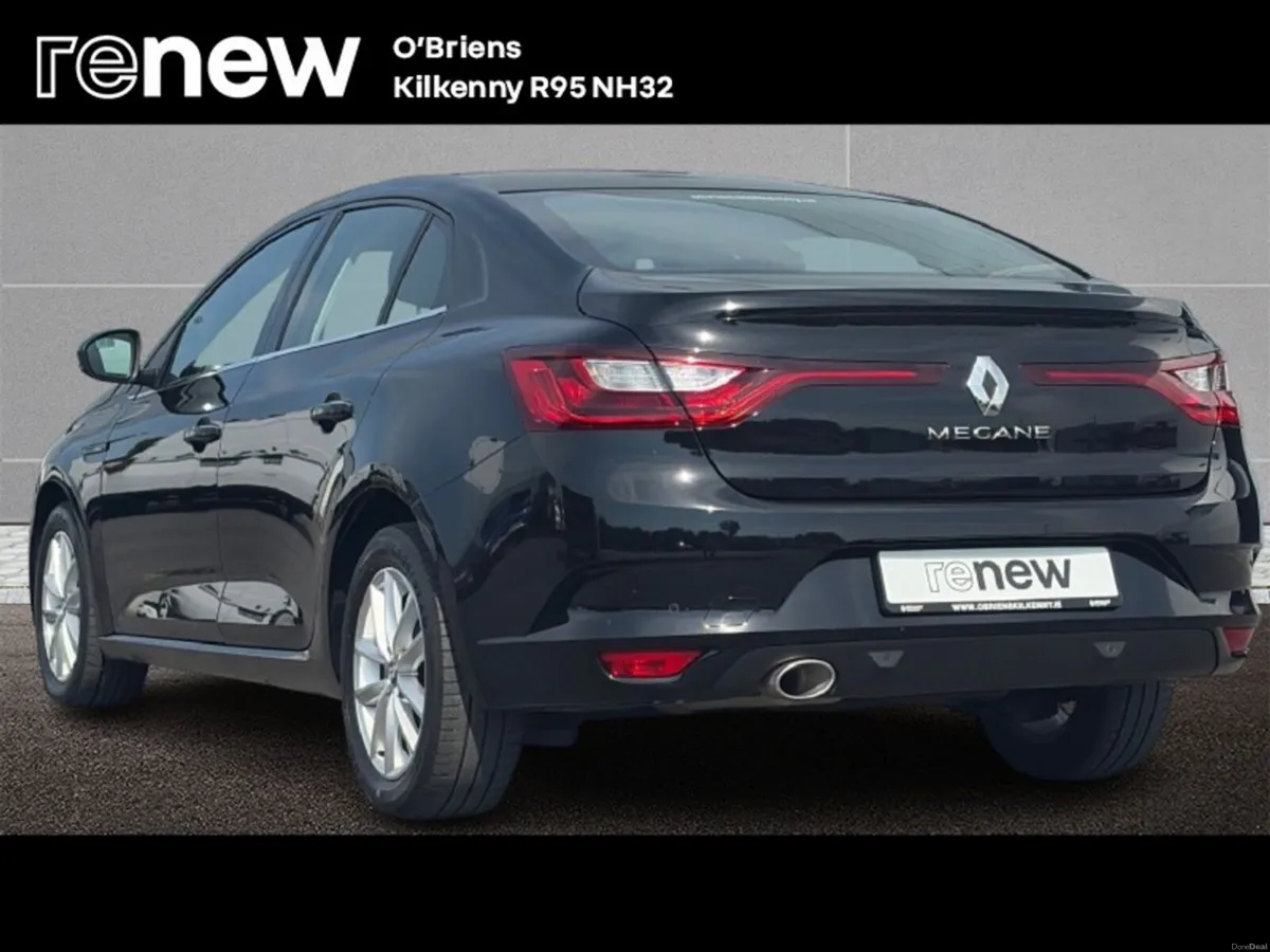 Renault Megane AUTOMATIC 1.5DCI PLAY *PRISTINE CAR - Image 3