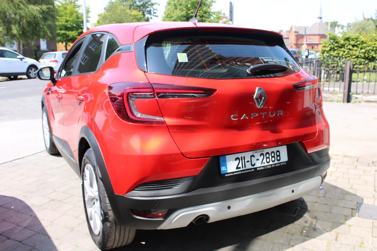 CAPTUR 1.5 DCI - PLAY - CAR/VAN COMMERCIAL - Image 4