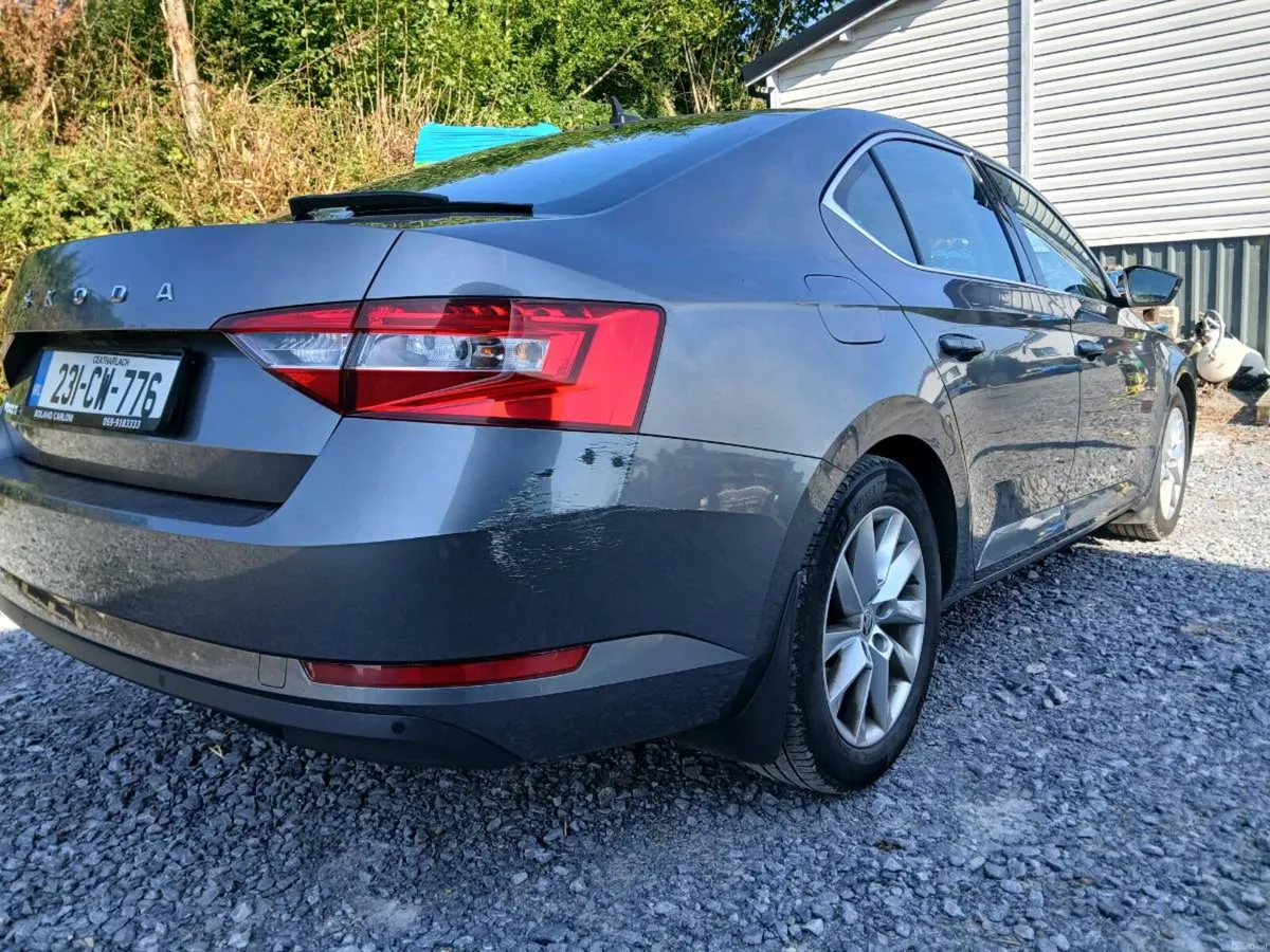 Skoda superb - Image 4