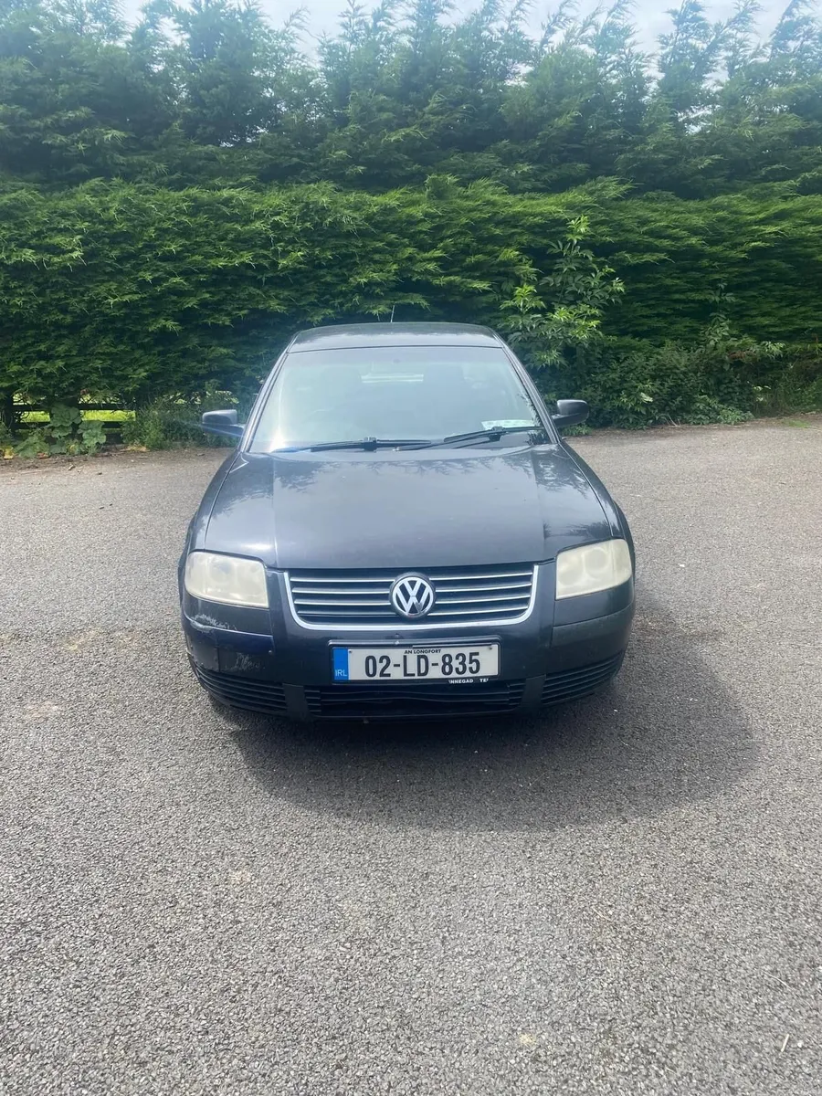Volkswagen Passat 2002 - Image 6