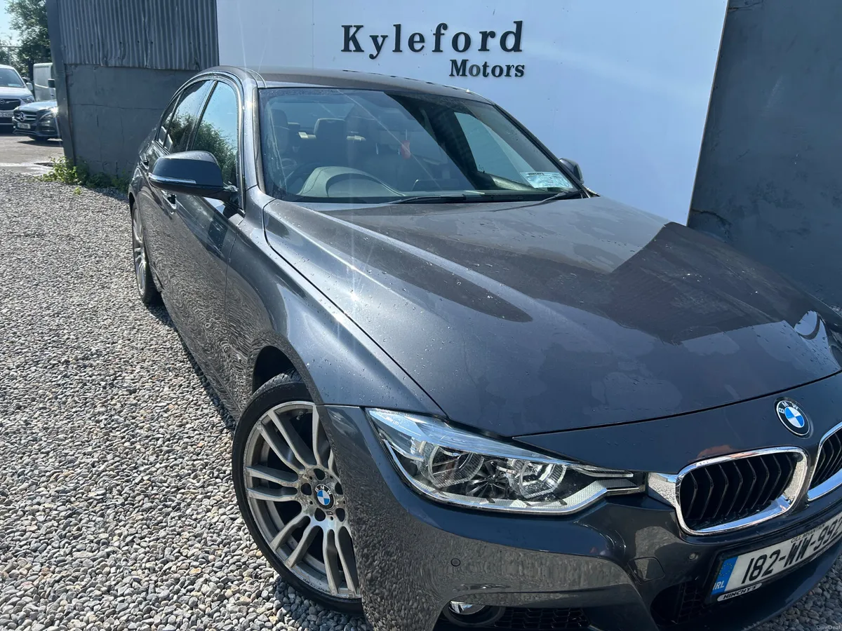 BMW 3-Series 2018 - Image 5