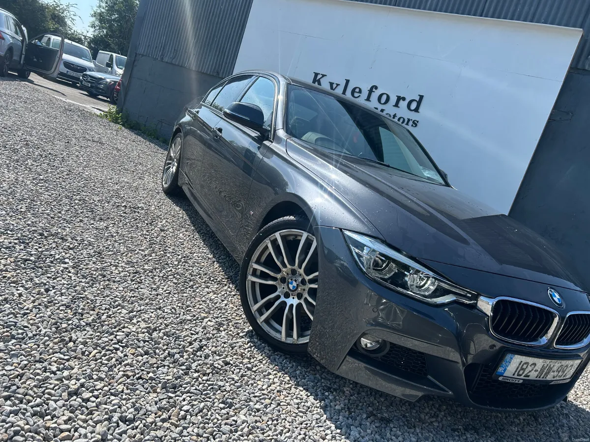 BMW 3-Series 2018 - Image 6