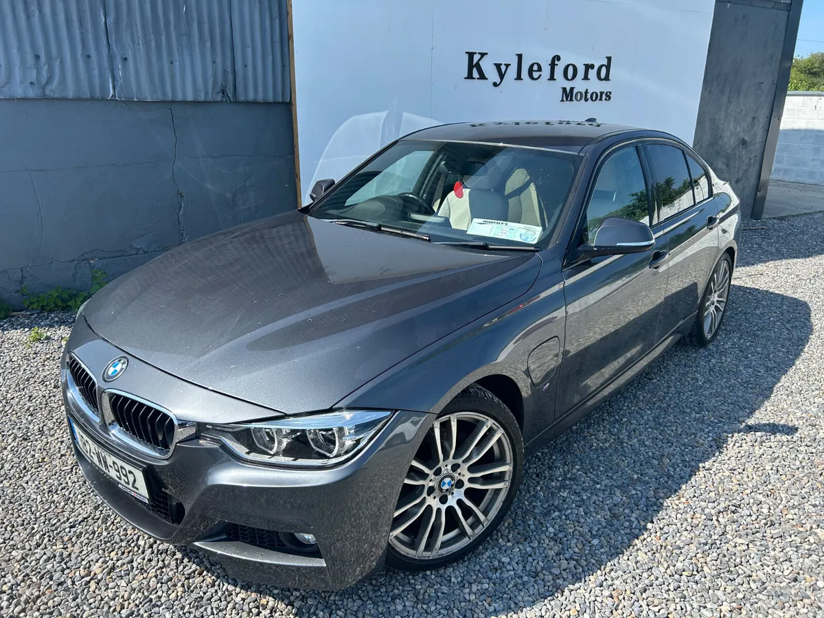 BMW 3-Series 2018 - Image 1