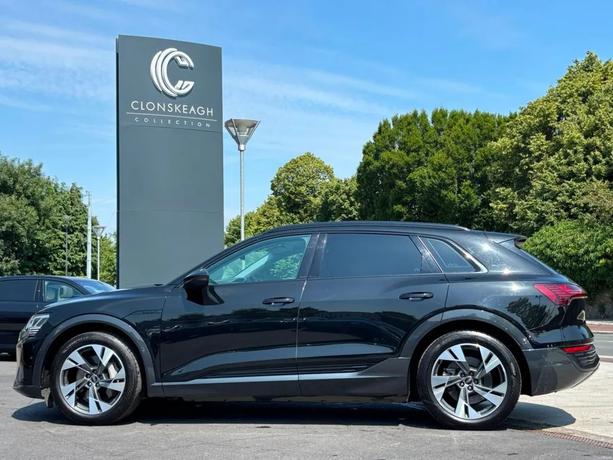 Audi Q8 e-tron QUATTRO SPORT - Image 4