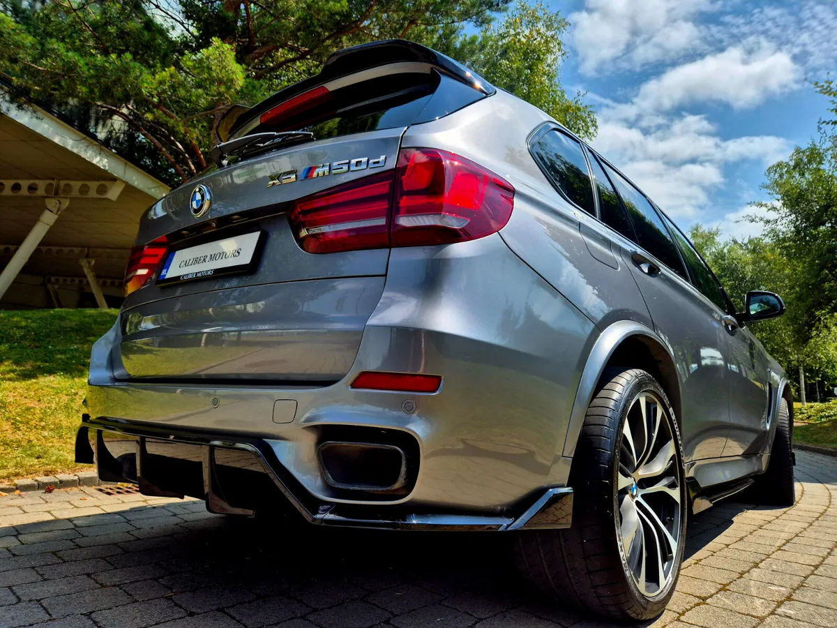 BMW X5 M50D M-PERFORMANCE 7-SEATS - Image 3