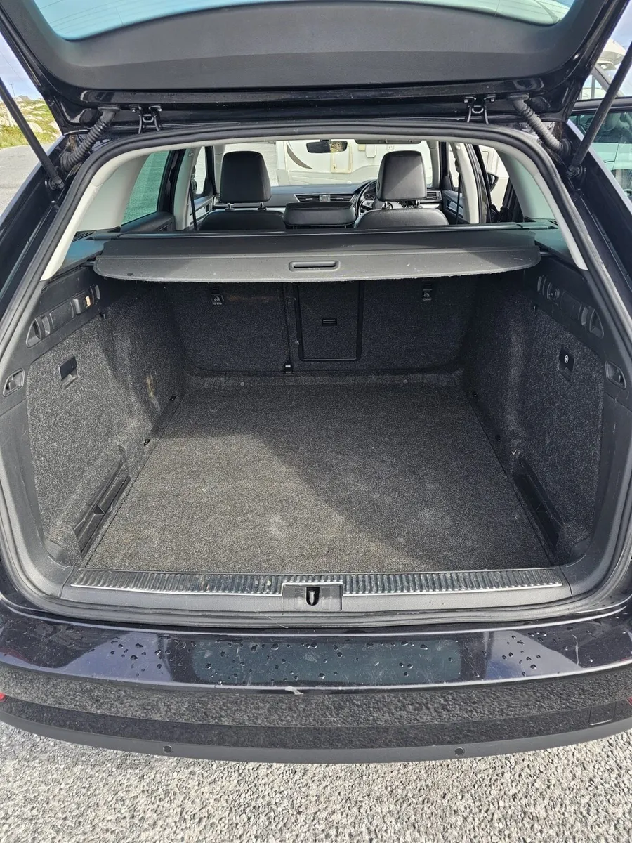 Skoda Superb Estate - Image 6