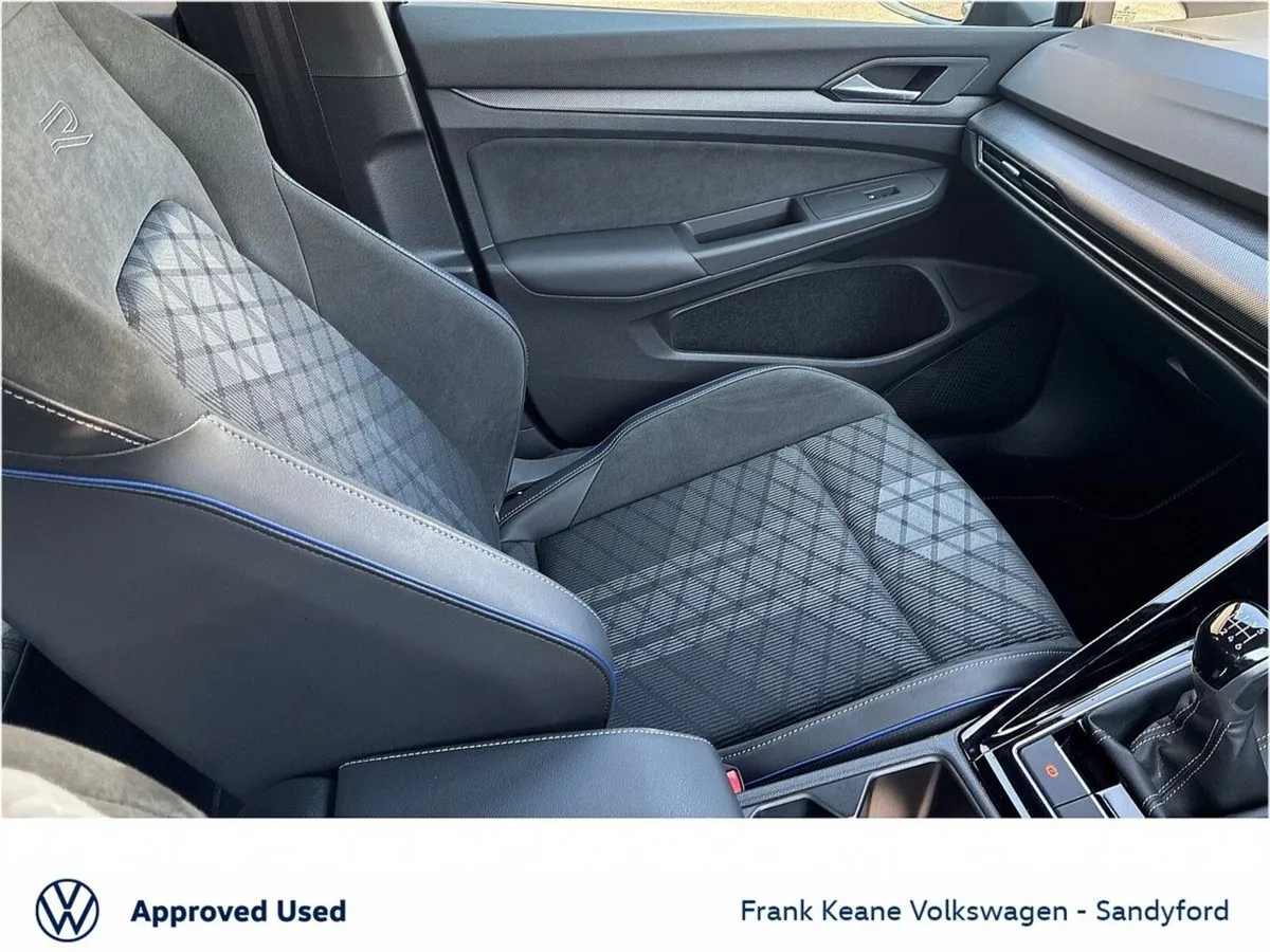 Volkswagen Golf R-LINE* 1.5 TSI 150HP *EX DEMO* @f - Image 4