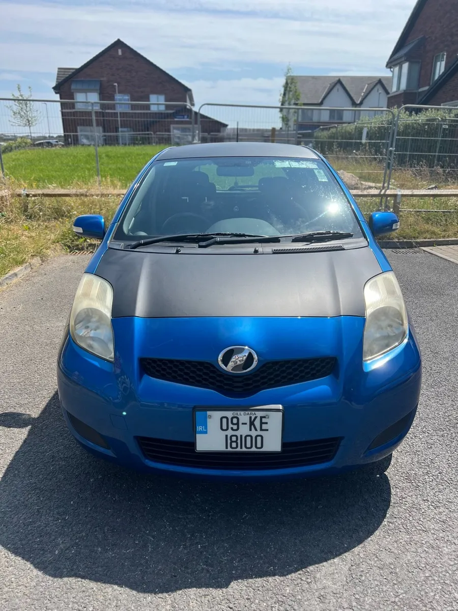 Toyota Vitz 2009 - Image 1