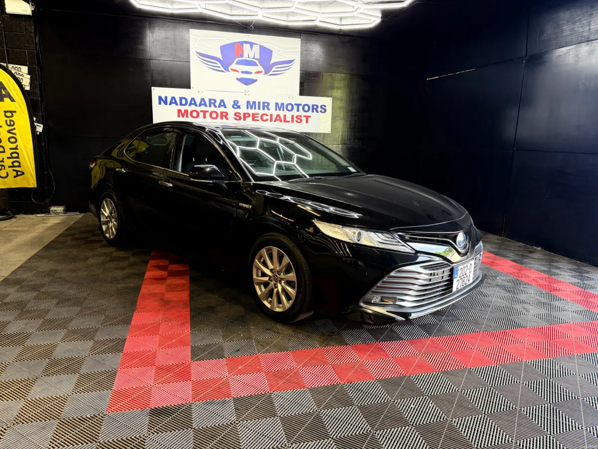 Toyota Camry 2020 - Image 4
