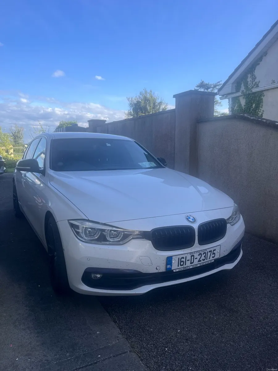 BMW 330e Sport High Spec - Image 4