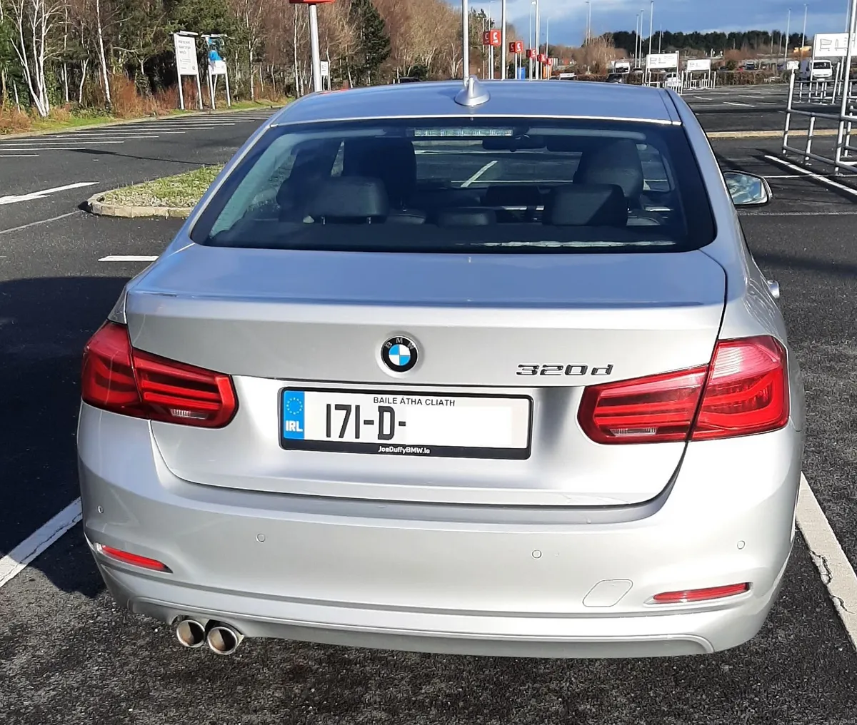 BMW 3-Series 2017 - Image 3
