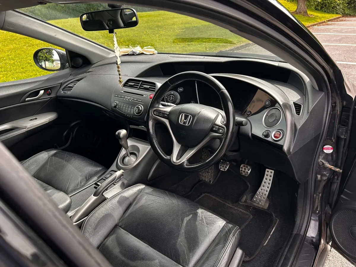 Honda Civic 2009 - Image 4