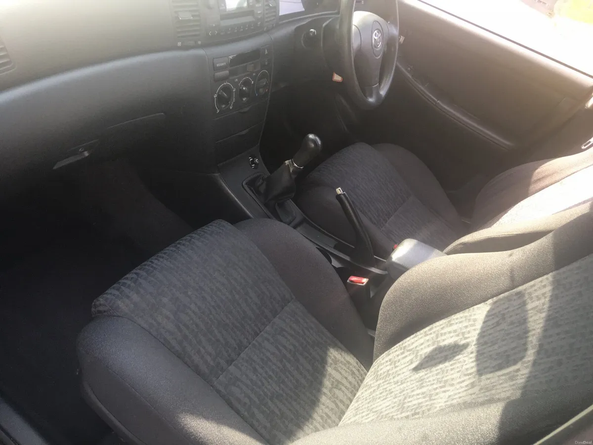 Toyota Corolla 2002 - Image 4