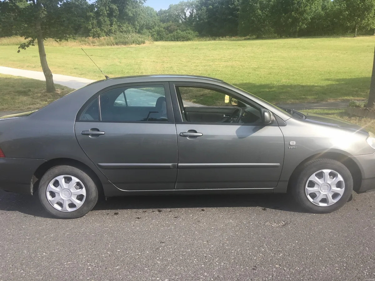 Toyota Corolla 2002 - Image 1