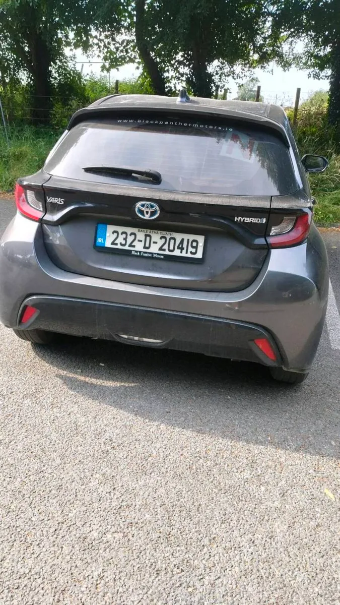 2023 (232) Toyota Yaris Hybrid Luna Automatic - Image 3