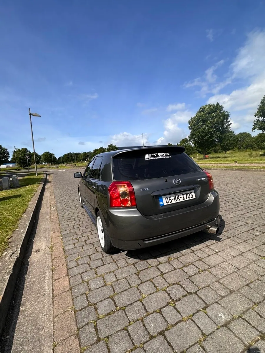 2005 Toyota Corolla - Image 4