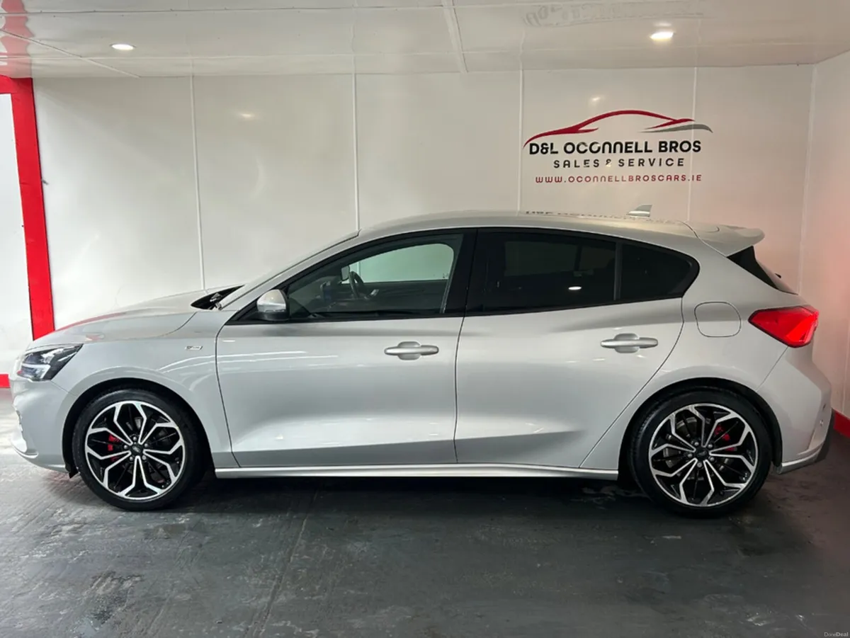 Ford Focus ST-LINE X EDITION E ECOBLUE - Image 6