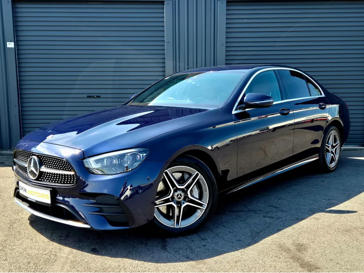 Mercedes-Benz E-Class 300 DE 4DR AUTO - Image 3