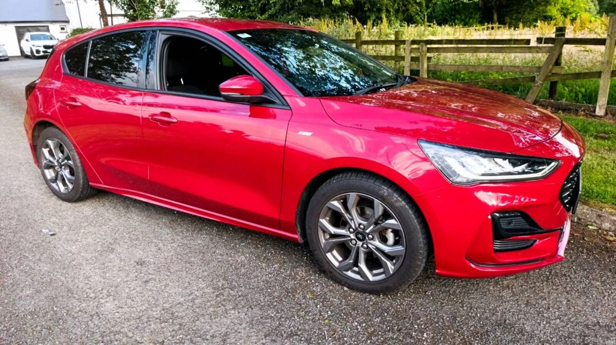 2022 Ford Focus Stline - Image 1
