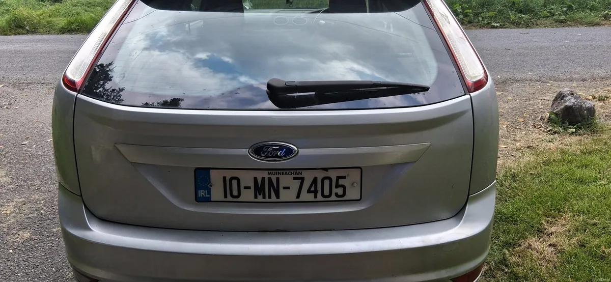 2010 ford focus - Image 3